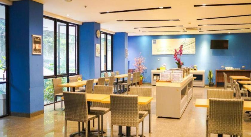Indies Hotel Bandung Buitenkant foto