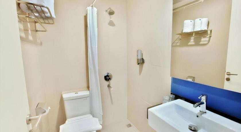 Indies Hotel Bandung Buitenkant foto