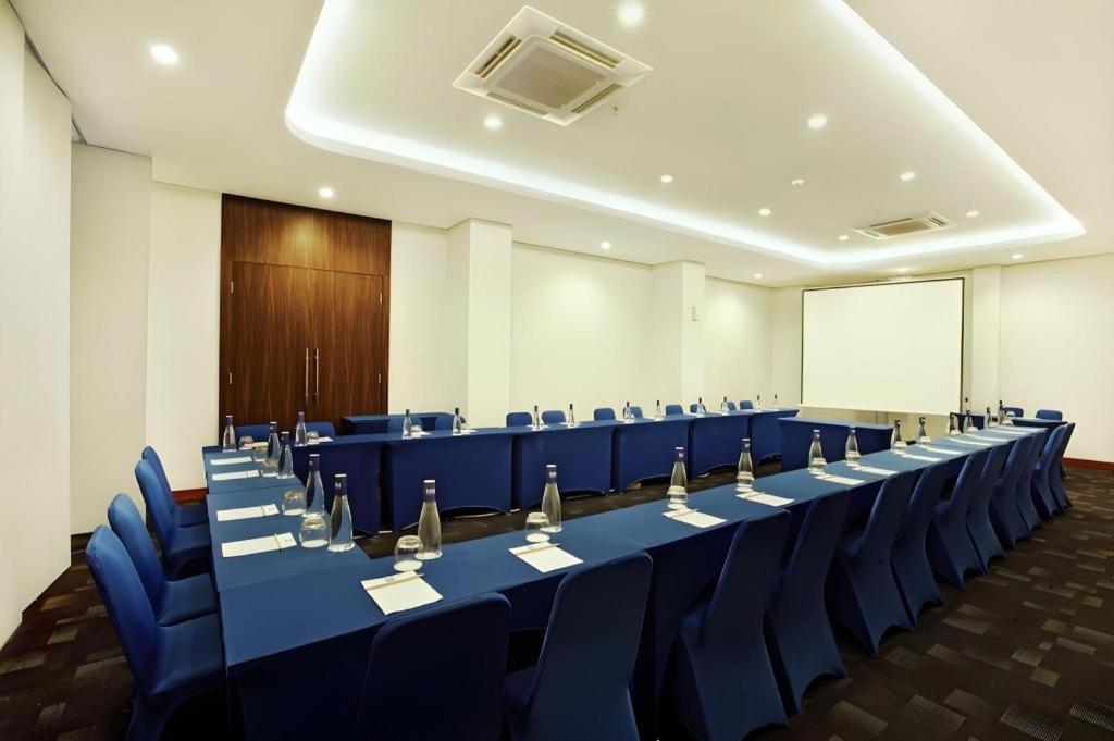 Indies Hotel Bandung Buitenkant foto