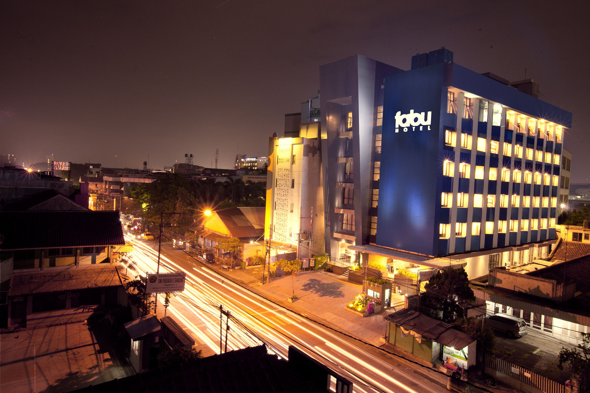 Indies Hotel Bandung Buitenkant foto